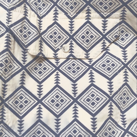 XL women's blue short sleeve button up down graphic geometric pattern print work - Picture 4 of 5